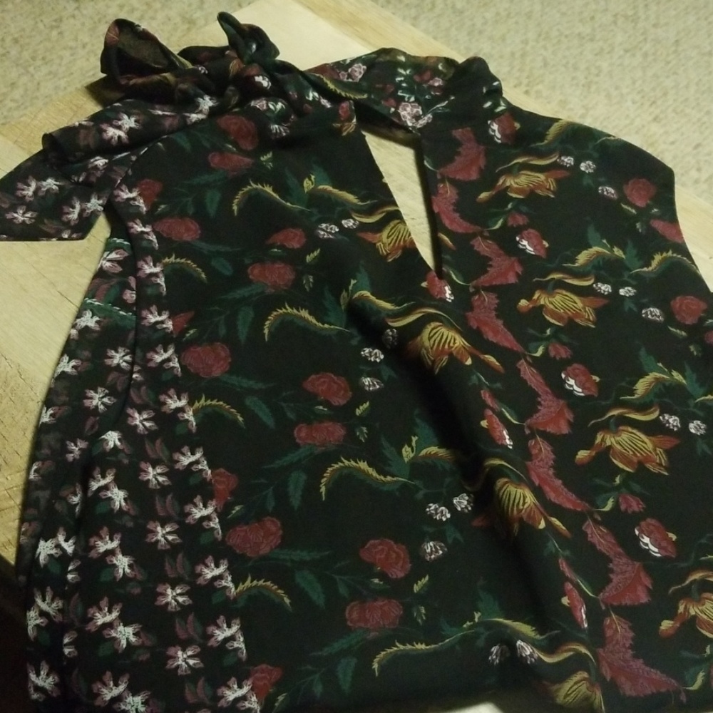 Max Studio Boho Tank with Neck Tie